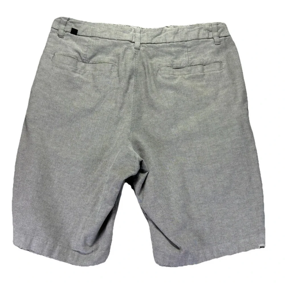 Lululemon Commission Shorts Mens 33 Gray Relaxed Fit Chino Flat Front Stretch